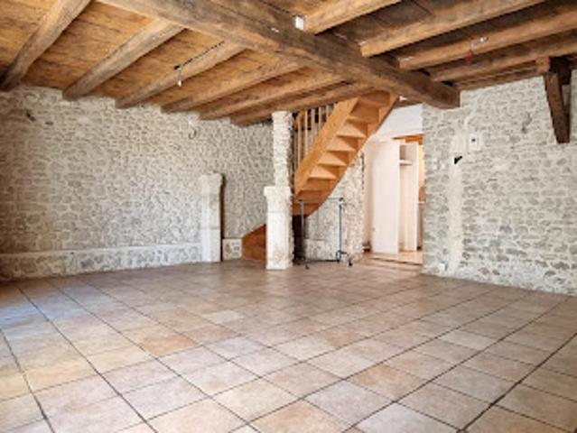Vente Maison 5 pièces 99 m2 Ruelle sur Touvre