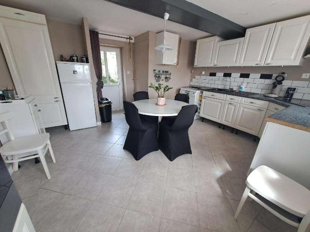 Vente maison 5 pièces Couvains 61