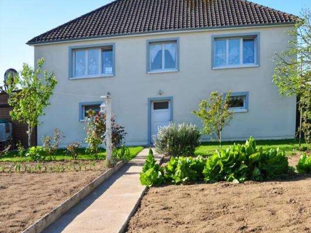 Vente maison 5 pièces Cossé le Vivien 53