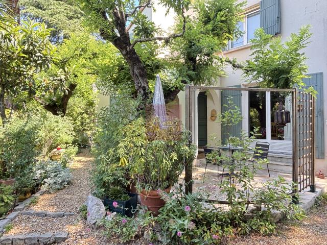 VENTE MAISON 5 PIECES CASTELNAU LE LEZ CENTRE