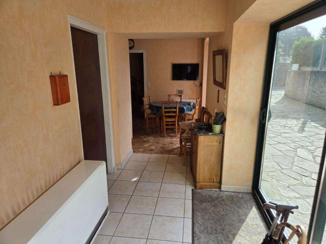 Vente maison 5 pièces Ambrières les Vallées 53