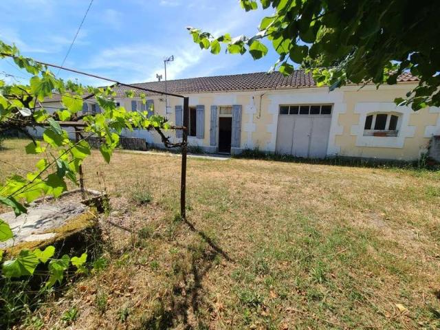 Vente maison 5 pièces Aumagne 17