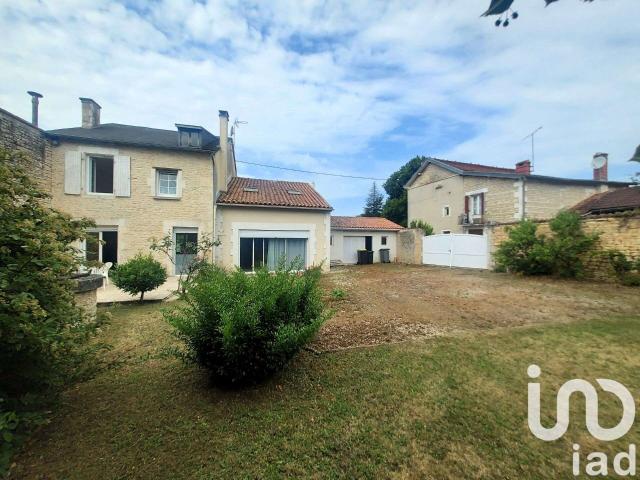Vente maison 5 pièces Aunac 16