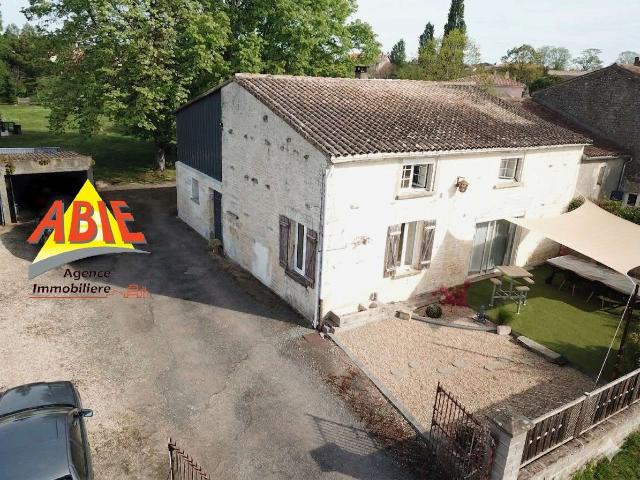 Vente maison 5 pièces Oulmes 85