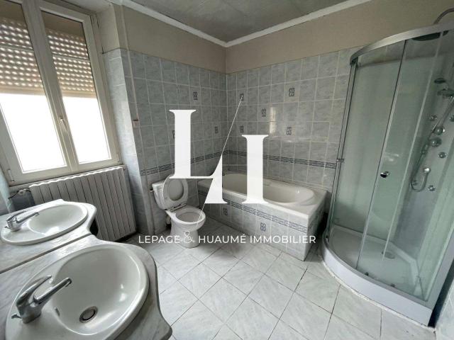 Vente maison 5 pièces Loigné sur Mayenne 53