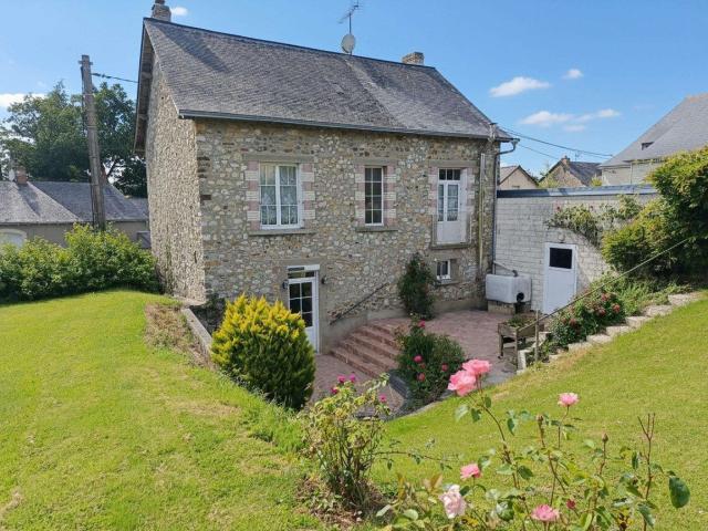 Vente maison 5 pièces Le Bourgneuf la Forêt 53