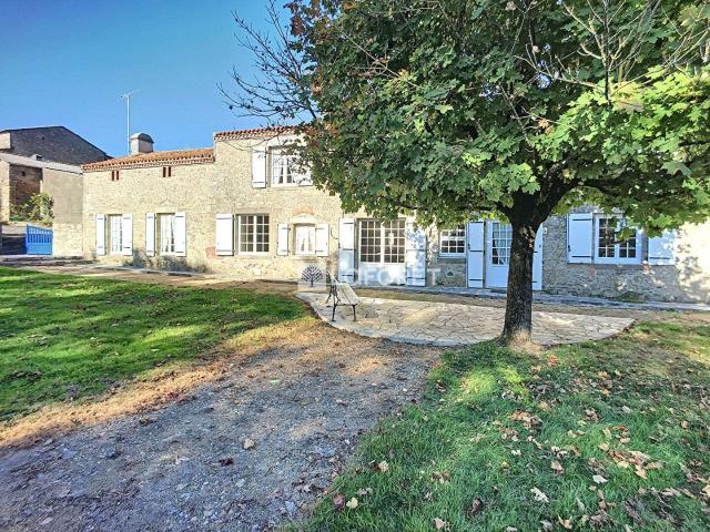Vente maison 5 pièces Les Aubiers 79