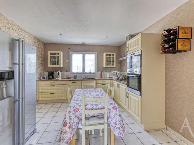 Vente maison 5 pièces Montaigu 85