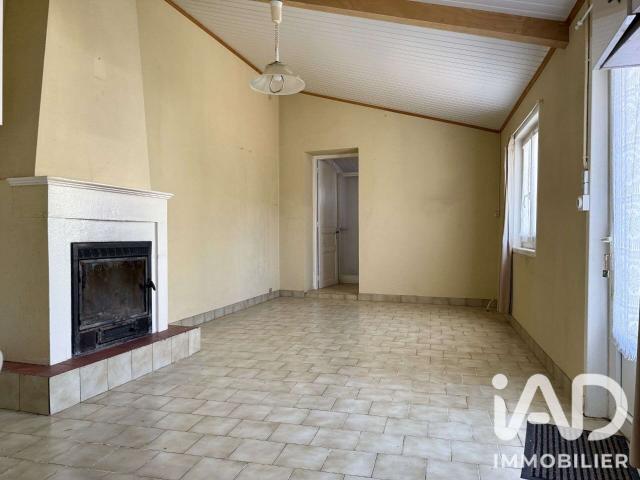 Vente maison 5 pièces Sauzelle 17