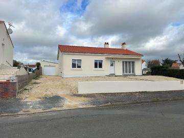 Maison à vendre à 85670, Vendée - Parking