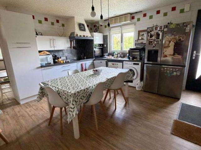 Vente maison 5 pièces Saint Aubin la Plaine 85