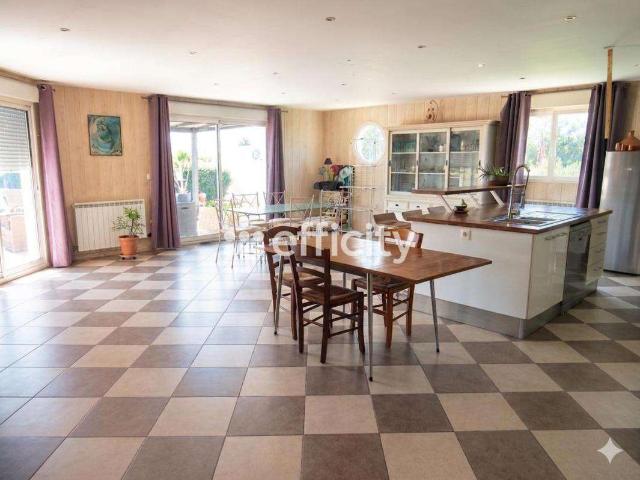 Vente maison 5 pièces Saint Georges des Coteaux 17