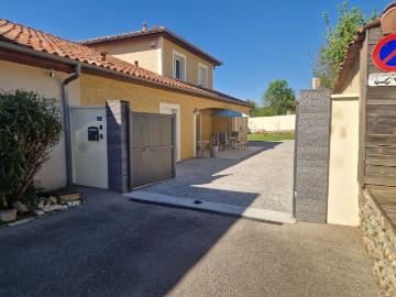 69720, Saint-Laurent-de-Mure, Rhône, Rhône-Alpes