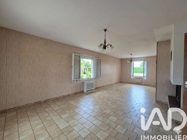 Vente maison 5 pièces Saint Léger de Montbrun 79