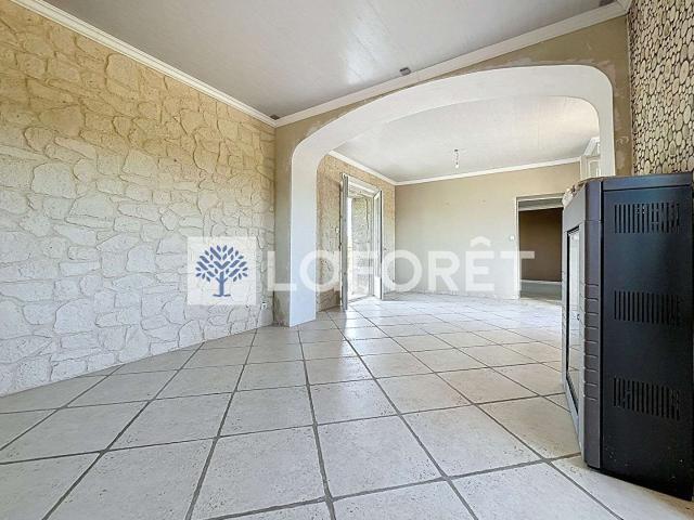 Vente maison 5 pièces Saint Léger de Montbrun 79