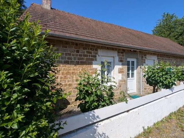 Vente maison 5 pièces Saint Martin l'Aiguillon 61