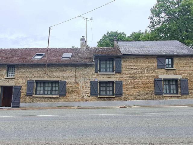 Vente maison 5 pièces Saint Pierre des Nids 53