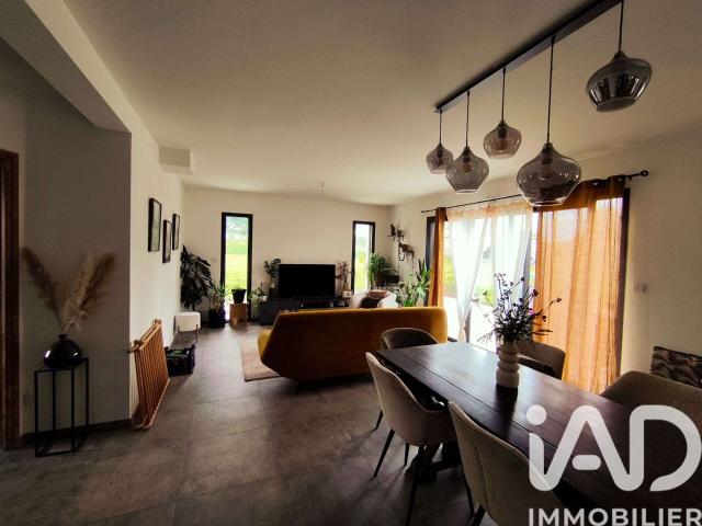 Vente maison 5 pièces Pluméliau 56
