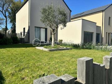35137, Pleumeleuc, Ille-et-Vilaine - Parking