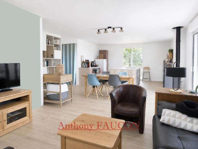 Vente maison 5 pièces Rives de l'Yon 85