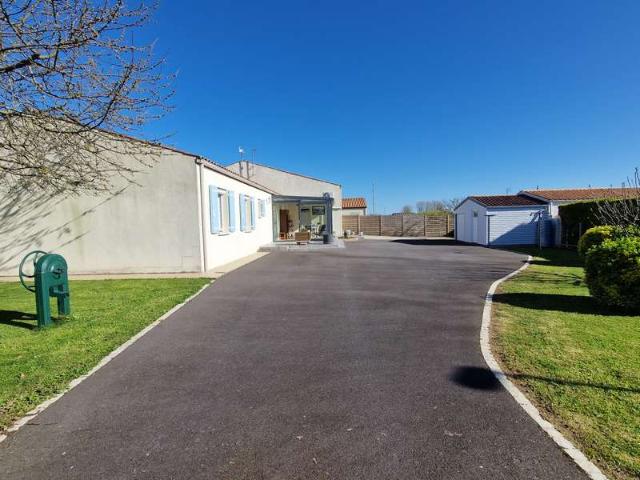 Vente maison 5 pièces Tonnay Charente 17
