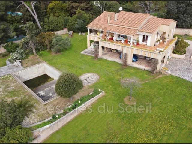 Vente maison 6 Pièce s 294m² Carqueiranne