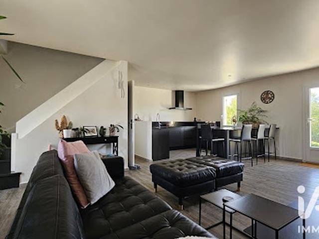 Vente Maison 6 pièces 110 m2 Saint Aubin en Bray