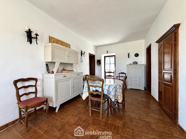 Vente Maison 6 pièces 104 m2 Meria