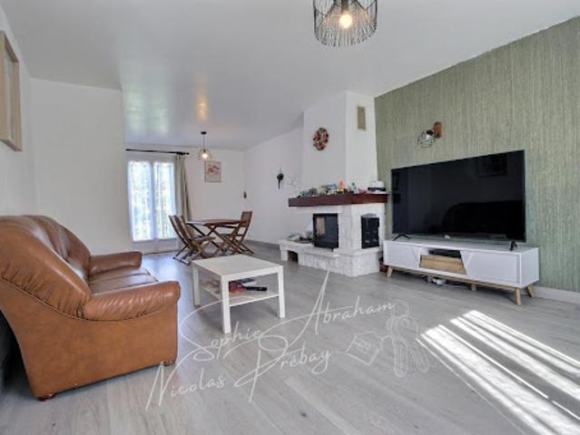 Vente Maison 6 pièces 104 m2 Angerville
