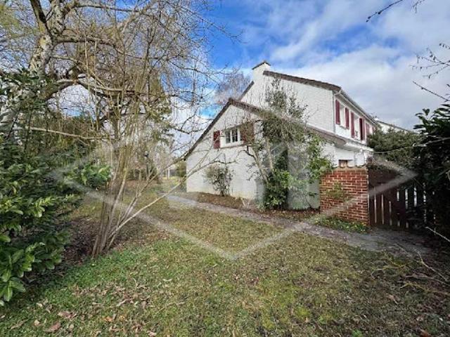 Vente Maison 6 pièces 104 m2 Combs la Ville