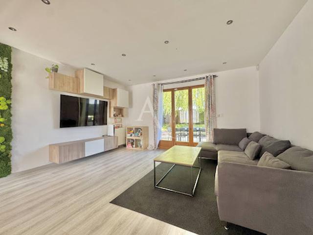 Vente Maison 6 pièces 105 m2 Chevry Cossigny