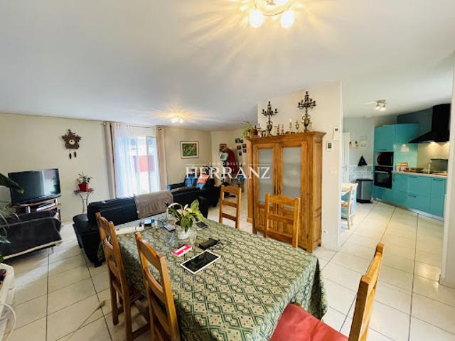 Vente Maison 6 pièces 106 m2 Chamadelle