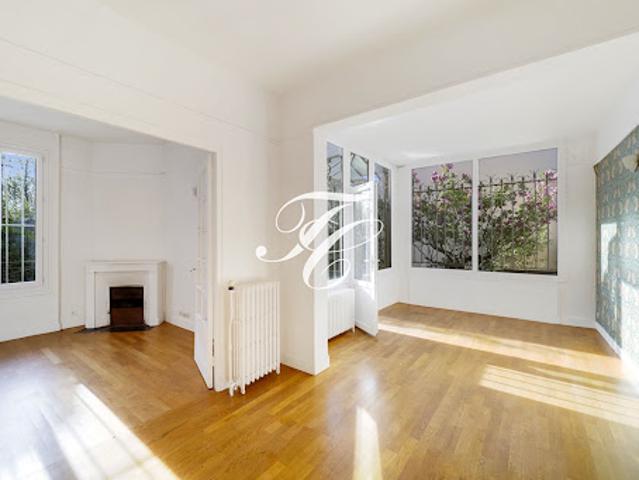 Vente Maison 6 pièces 107 m2 Suresnes