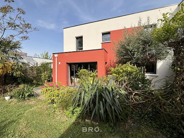 Vente Maison 6 pièces 107 m2 Saint Avé