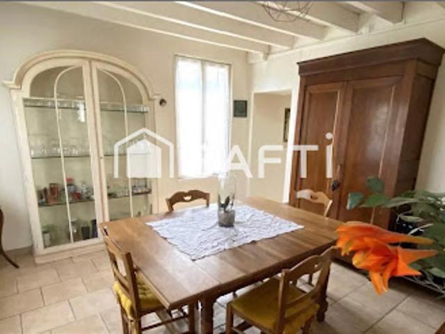 Vente Maison 6 pièces 108 m2 Saint germain des pres
