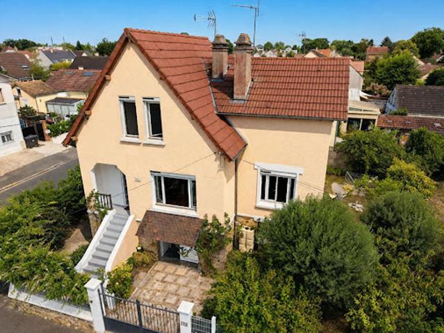 Vente Maison 6 pièces 108 m2 Sainte genevieve des bois