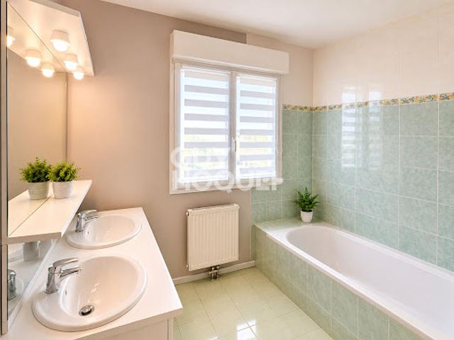 Vente Maison 6 pièces 109 m2 Laon