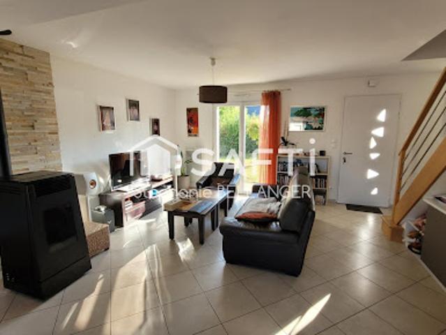 Vente Maison 6 pièces 109 m2 Sainte Jamme sur Sarthe