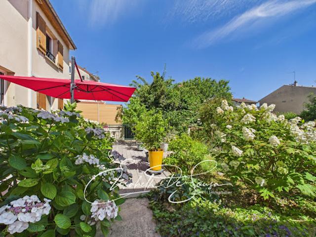 Vente Maison 6 pièces 109 m2 Vitry sur Seine
