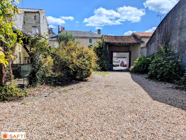 Vente Maison 6 pièces 100 m2 Monts sur Guesnes