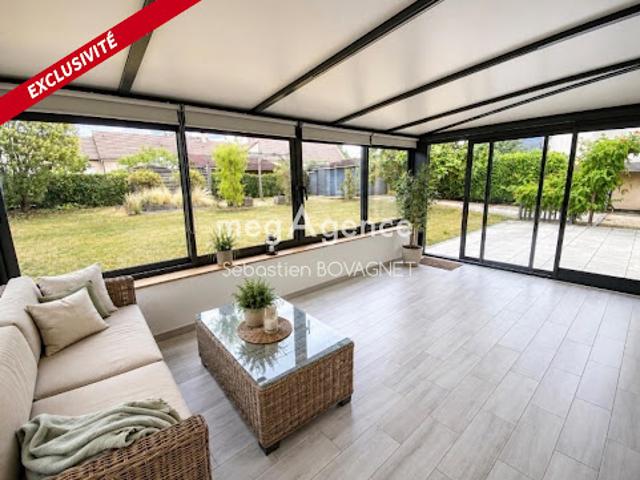 Vente Maison 6 pièces 100 m2 Ecommoy