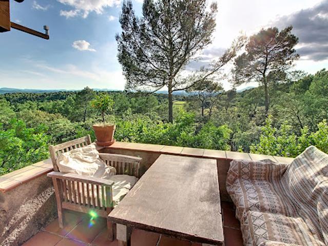 Vente Maison 6 pièces 100 m2 Entrecasteaux