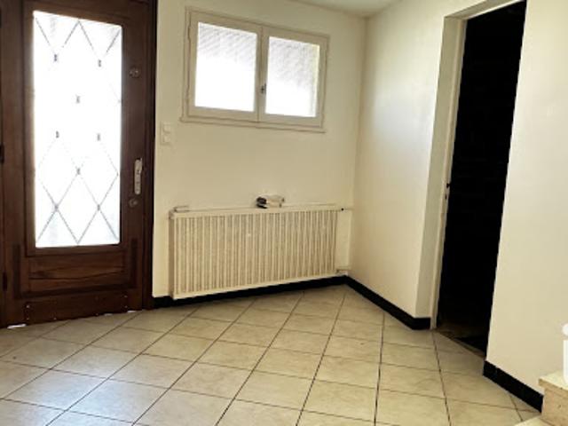 Vente Maison 6 pièces 100 m2 Saint Germain de Lusignan