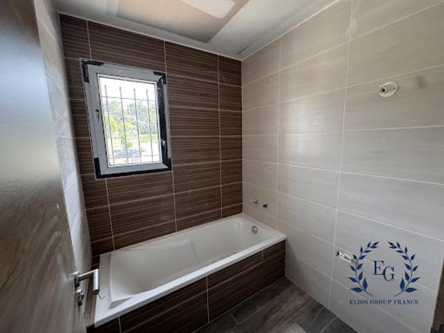 Vente Maison 4 pièces 102 m2 Meyreuil