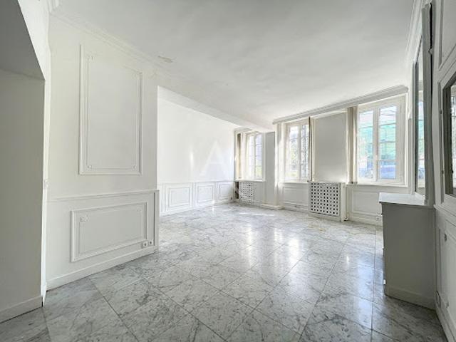 Vente Maison 6 pièces 102.02 m2 Saint Germain en Laye