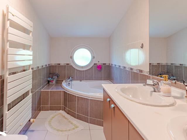 Vente Maison 6 pièces 103 m2 Bassens