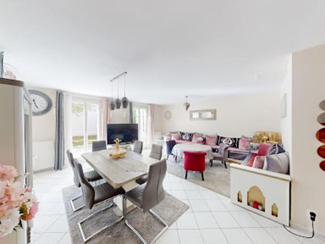 Vente Maison 6 pièces 114 m2 Bailly Romainvilliers