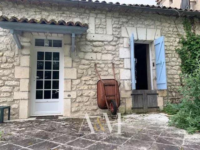 Vente Maison 6 pièces 115 m2 Mosnac Saint Simeux