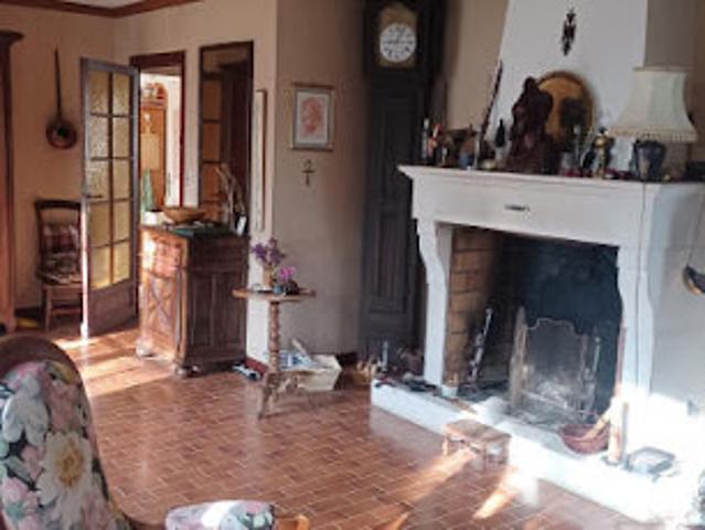 Vente Maison 6 pièces 115 m2 Jonzac