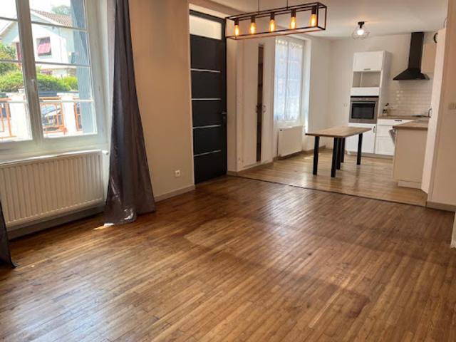 Vente Maison 6 pièces 115 m2 Ruelle sur Touvre